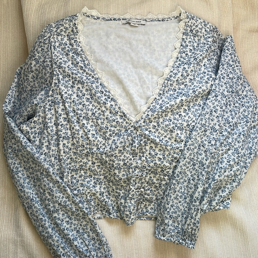 American Eagle Floral Blouse